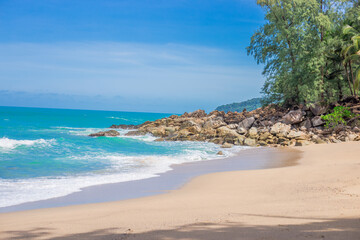 关于爱情中的失望和难受的说说 失望攒够了我自然会走