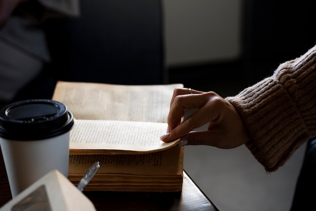 父亲六个手指会遗传给孩子么