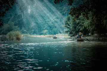 关于爱情中的失望和难受的说说 失望攒够了我自然会走