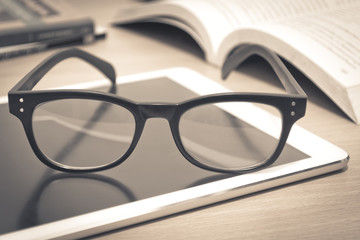 关于爱情中的失望和难受的说说 失望攒够了我自然会走